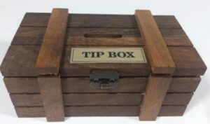 Everything You Need to Know About Tipping in Tanzania